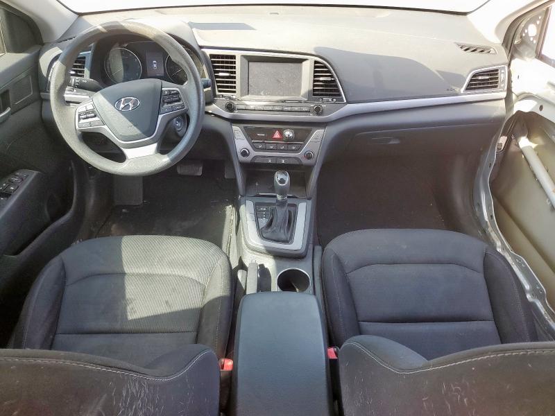 Фото 8 - HYUNDAI ELANTRA