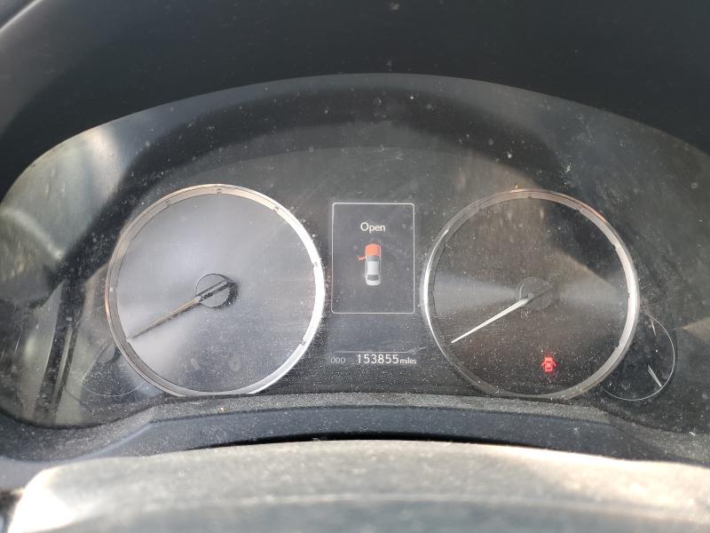 Фото 9 - LEXUS IS