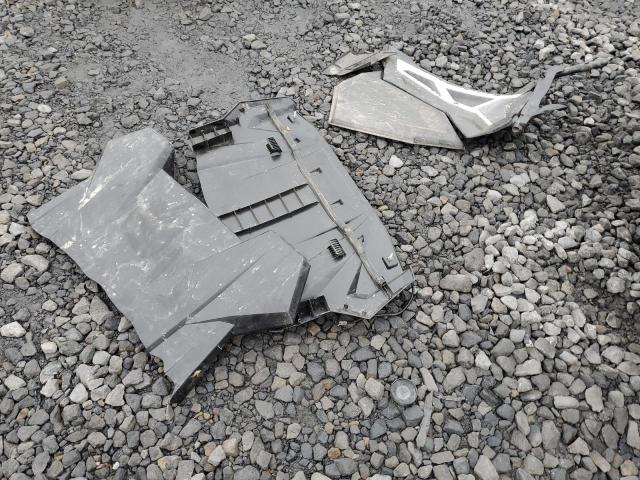 POLARIS SIDEBYSIDE 2015