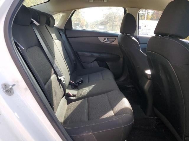 Фото 10 - KIA FORTE