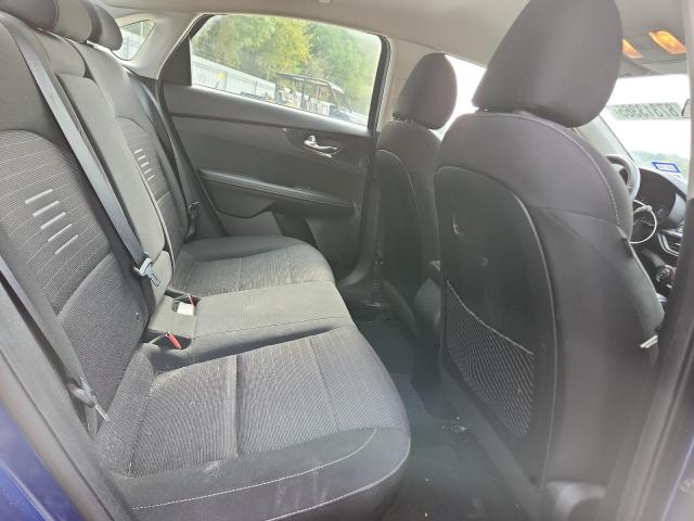 Фото 10 - KIA FORTE