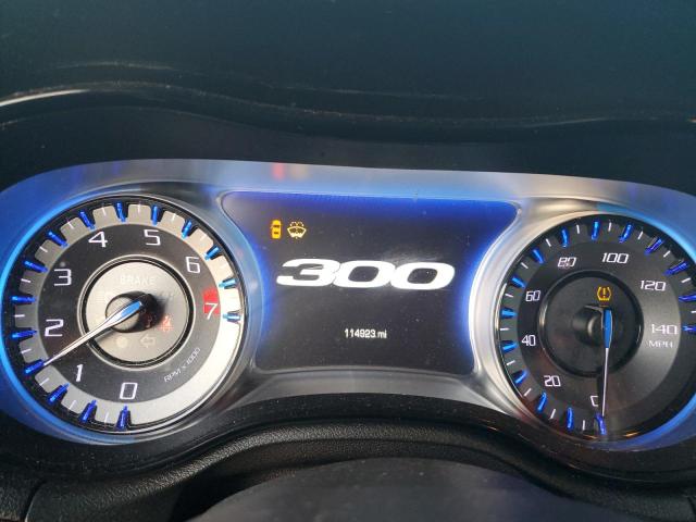 Фото 9 - CHRYSLER 300