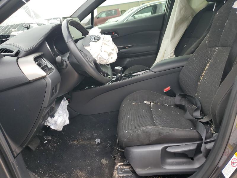 Фото 7 - TOYOTA C-HR