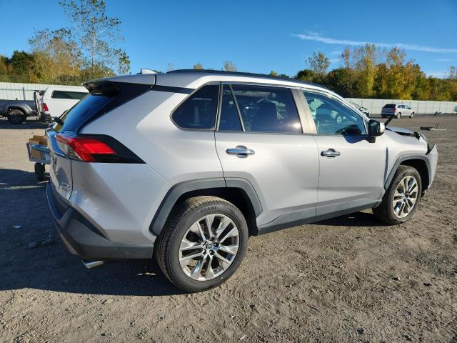 Фото 3 - TOYOTA RAV4