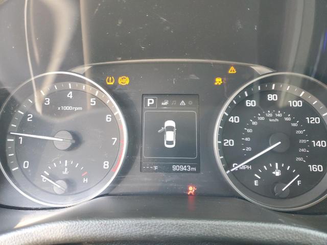 Фото 9 - HYUNDAI ELANTRA