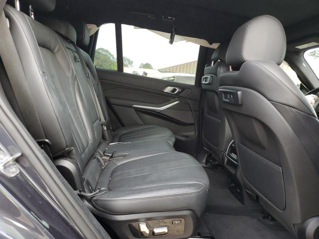 Фото 10 - BMW X7