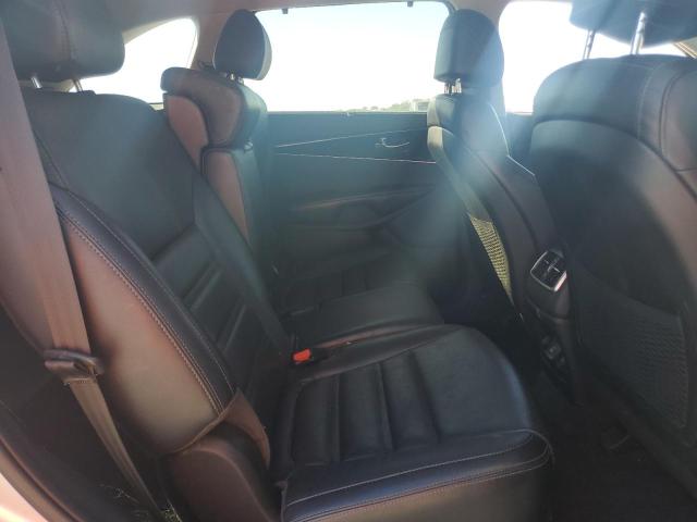 Фото 10 - KIA SORENTO