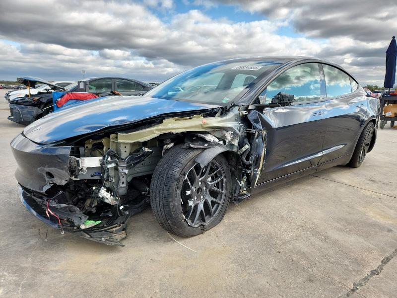 Фото 1 - TESLA MODEL 3