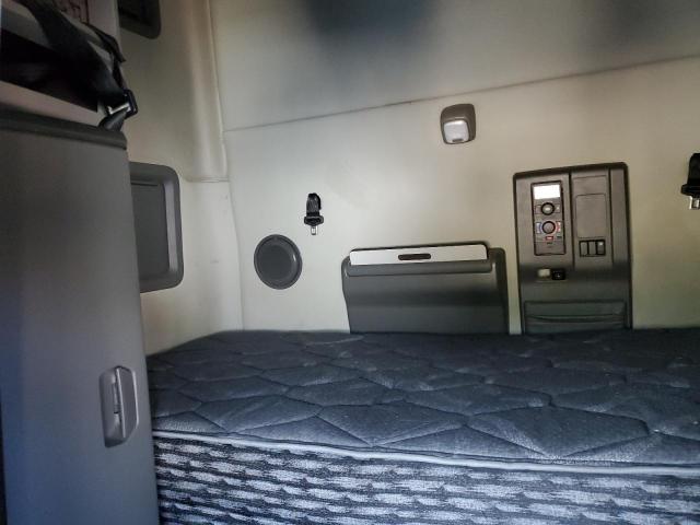 Фото 6 - VOLVO All Models