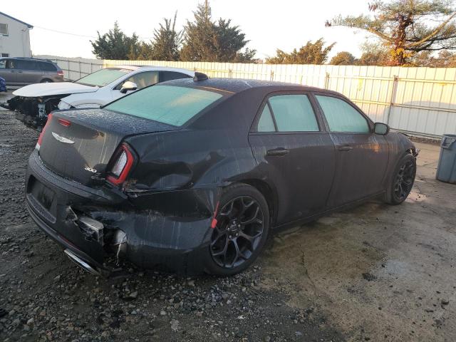 Фото 3 - CHRYSLER 300