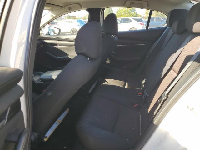 Фото 10 - MAZDA 3