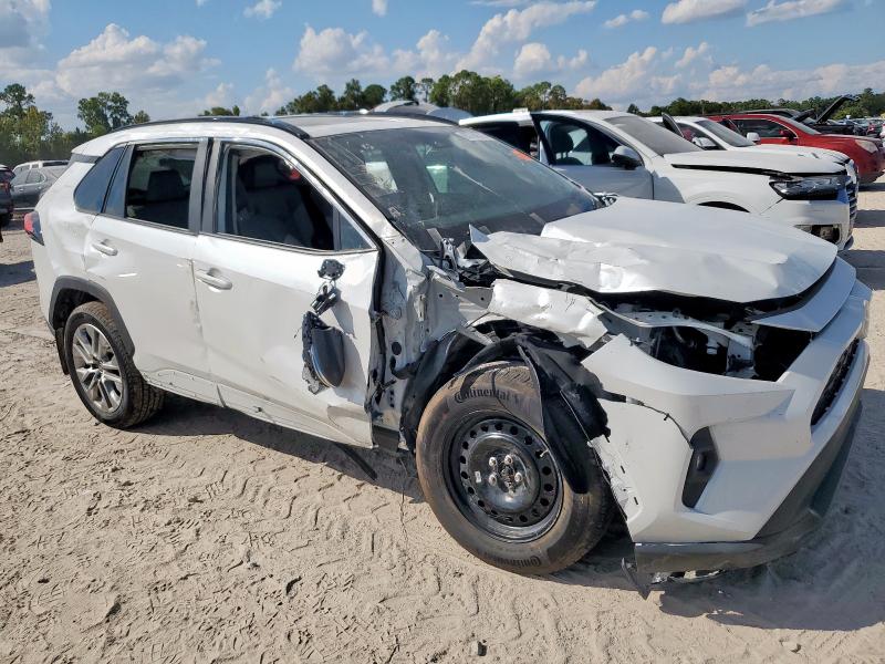 Фото 4 - TOYOTA RAV4