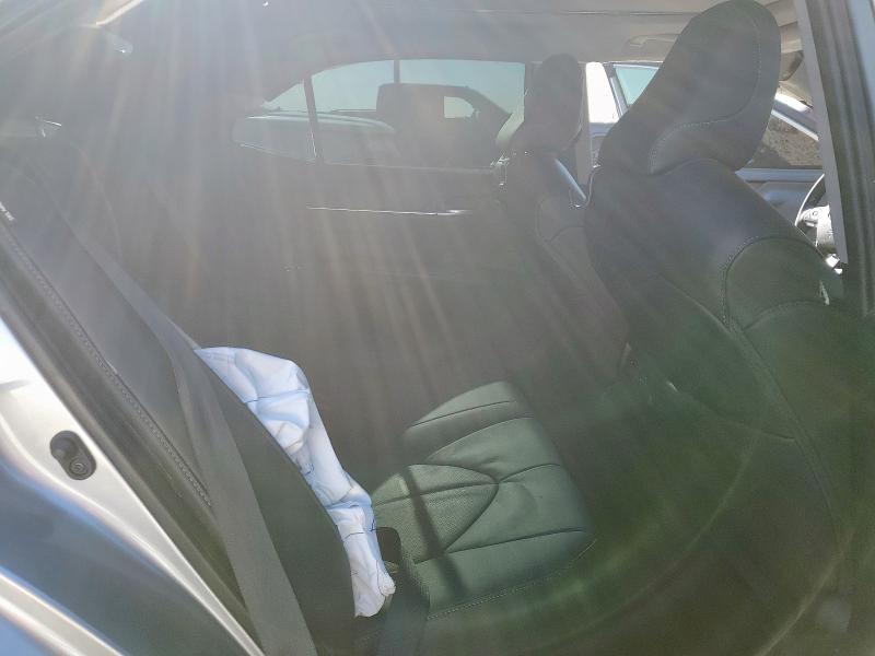 Фото 10 - TOYOTA CAMRY