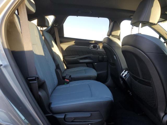 Фото 11 - KIA SORENTO