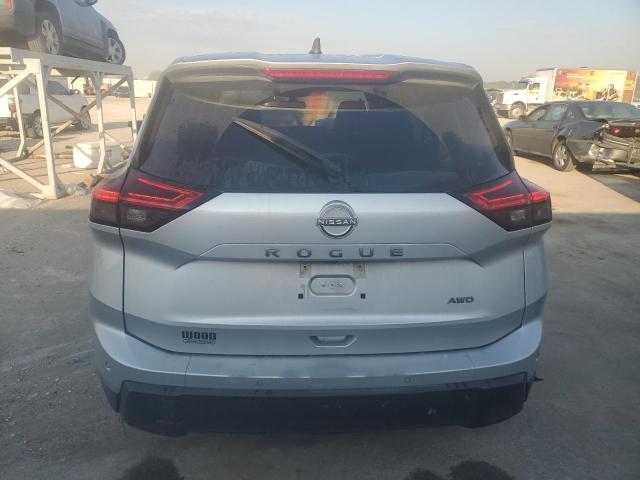 Фото 6 - NISSAN ROGUE