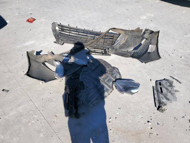 Фото 12 - TOYOTA CAMRY