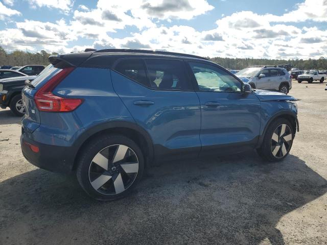 Фото 3 - VOLVO XC40