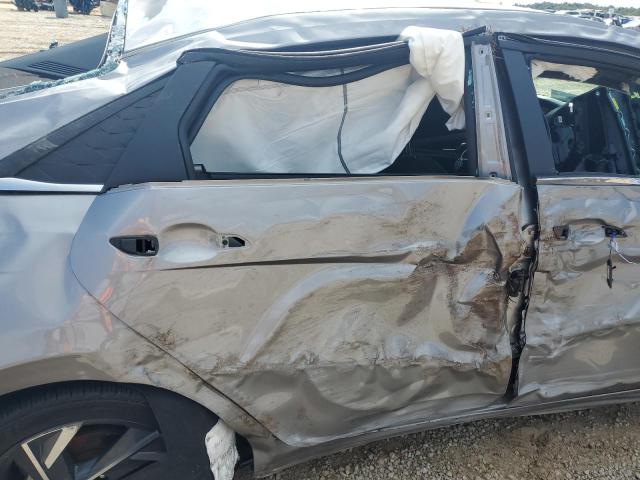 Фото 10 - HYUNDAI ELANTRA