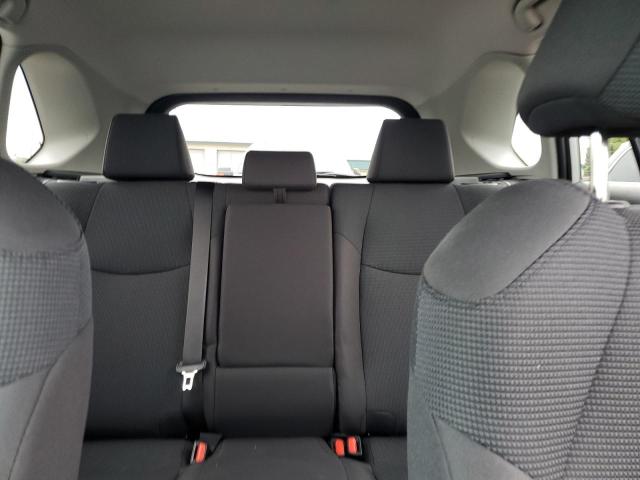 Фото 10 - TOYOTA RAV4