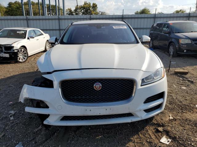 Фото 5 - JAGUAR F-PACE