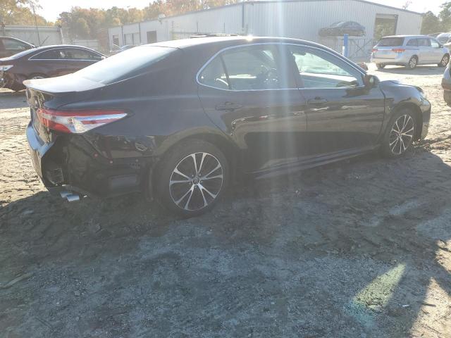 Фото 3 - TOYOTA CAMRY