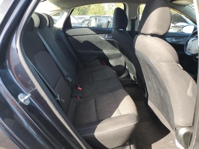 Фото 10 - KIA FORTE