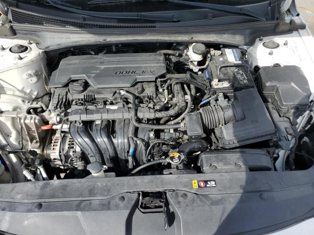 Фото 11 - HYUNDAI ELANTRA