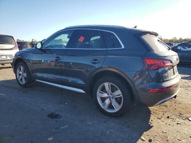 Фото 2 - AUDI Q5