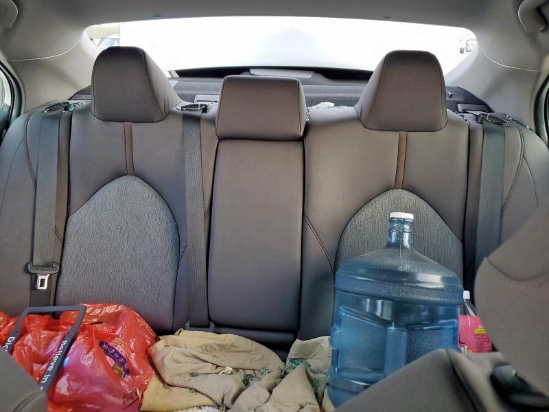 Фото 10 - TOYOTA CAMRY