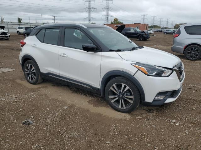 Фото 4 - NISSAN KICKS