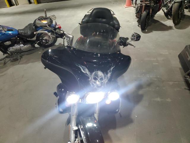 HARLEY-DAVIDSON FL 2014