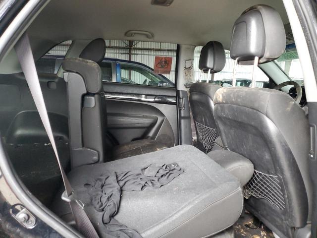 Фото 11 - KIA SORENTO