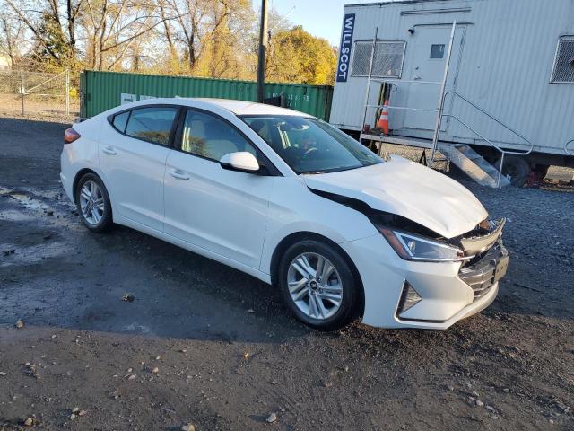 Фото 4 - HYUNDAI ELANTRA