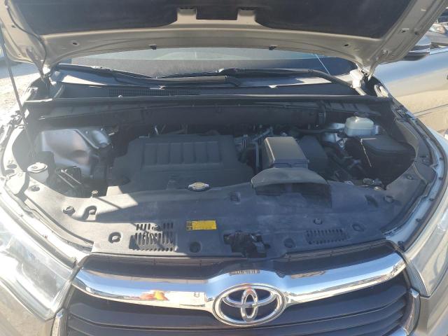 Фото 12 - TOYOTA HIGHLANDER