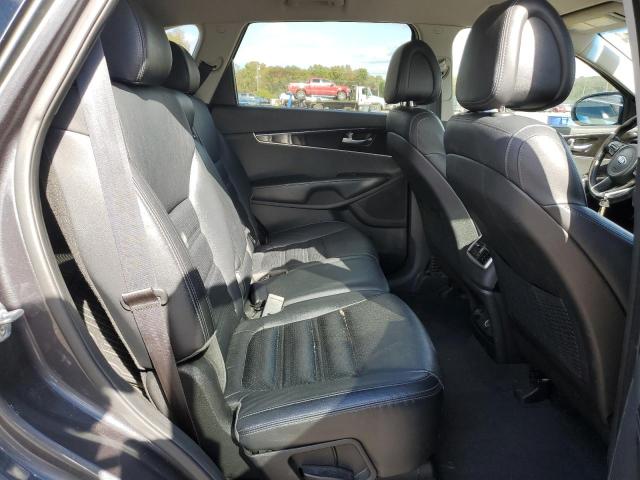 Фото 11 - KIA SORENTO