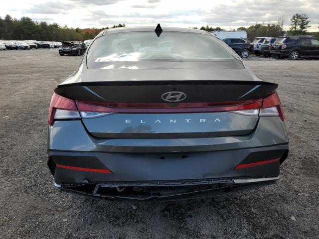 Фото 6 - HYUNDAI ELANTRA