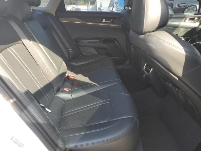 Фото 10 - KIA K5