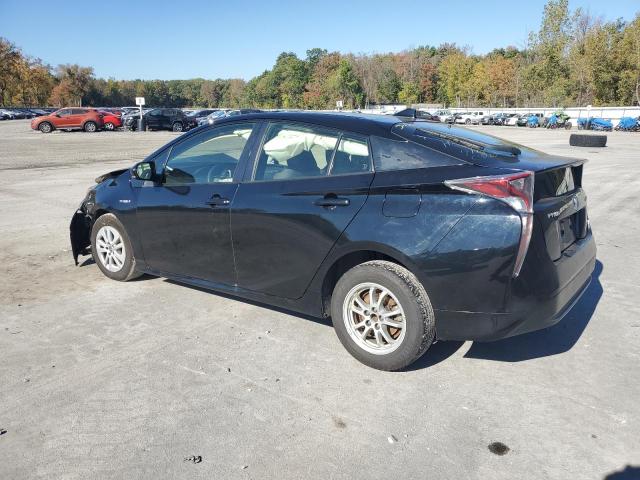 Фото 2 - TOYOTA PRIUS