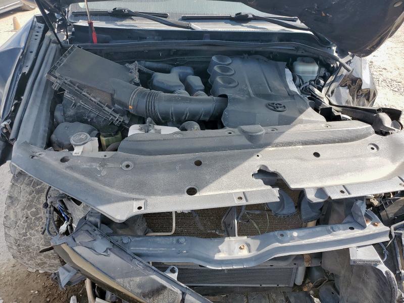 Фото 11 - TOYOTA 4RUNNER