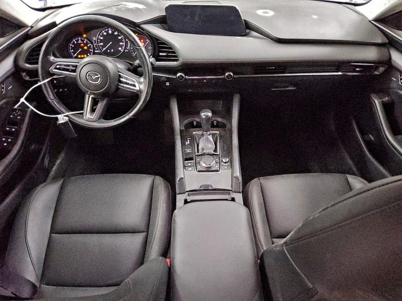 Фото 8 - MAZDA 3