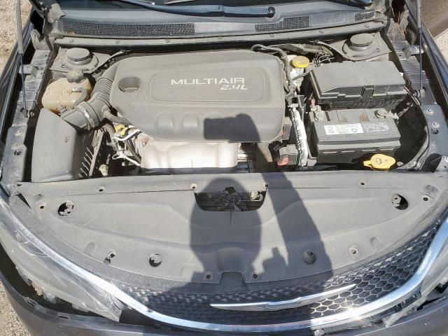 Фото 11 - CHRYSLER 200