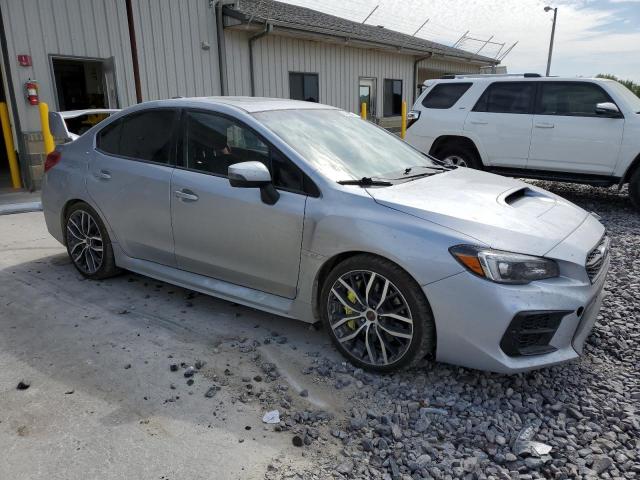 Фото 4 - SUBARU WRX