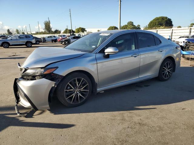 Фото 1 - TOYOTA CAMRY