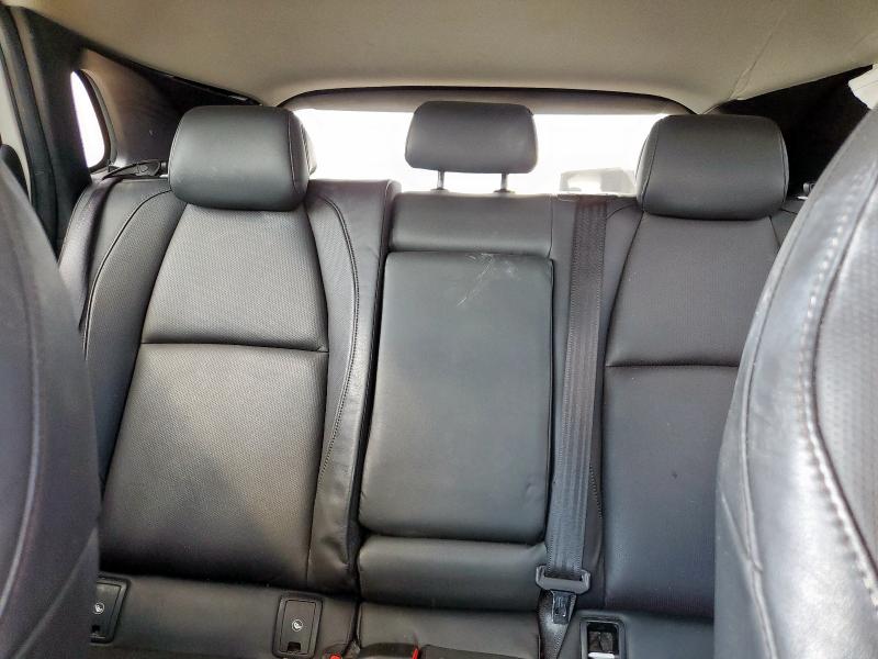 Фото 10 - MAZDA CX30