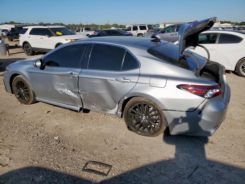 Фото 2 - TOYOTA CAMRY