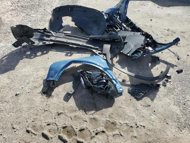 Фото 13 - VOLVO XC40