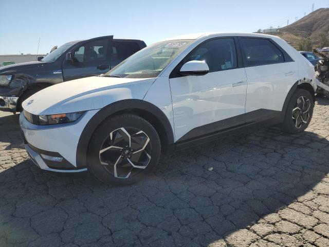 Фото 1 - HYUNDAI IONIQ