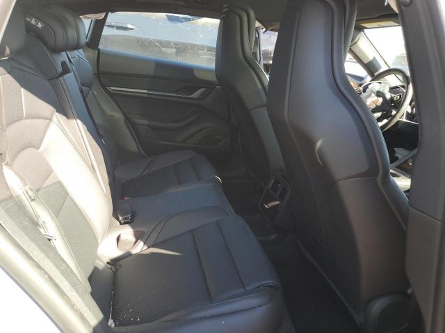 Фото 10 - PORSCHE TAYCAN