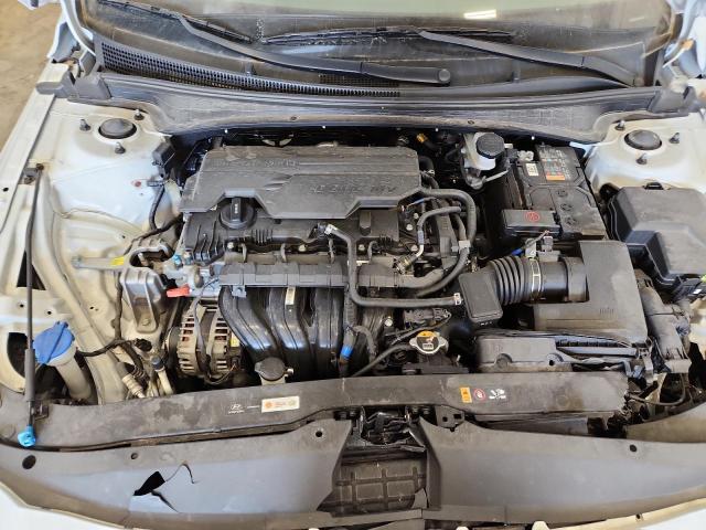 Фото 11 - HYUNDAI ELANTRA