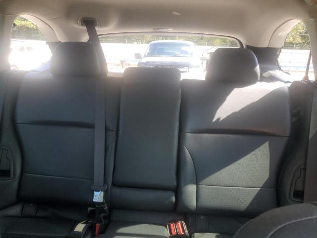 Фото 10 - SUBARU OUTBACK